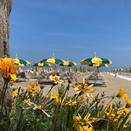 Rimini Bay Suites&Residence Kültér fotó
